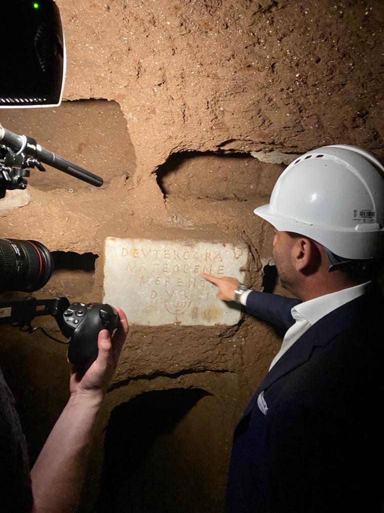 Filming in the Vigna Randanini Jewish Catacombs for a Discovery documentary on Ancient Rome, the Menorah and the Ark of the Covenant